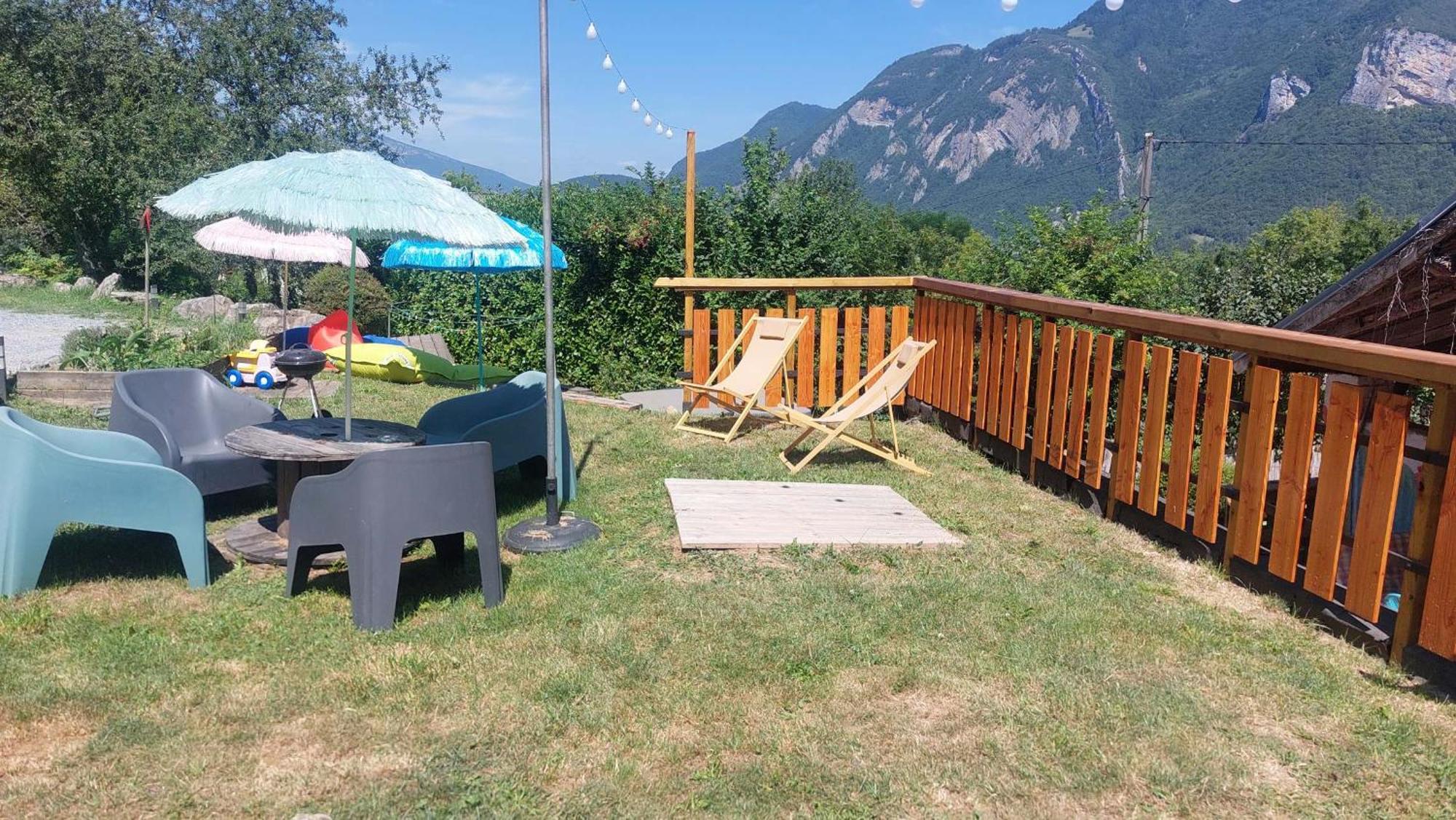 Yourtes Olachat Proche Annecy Faverges Exteriör bild