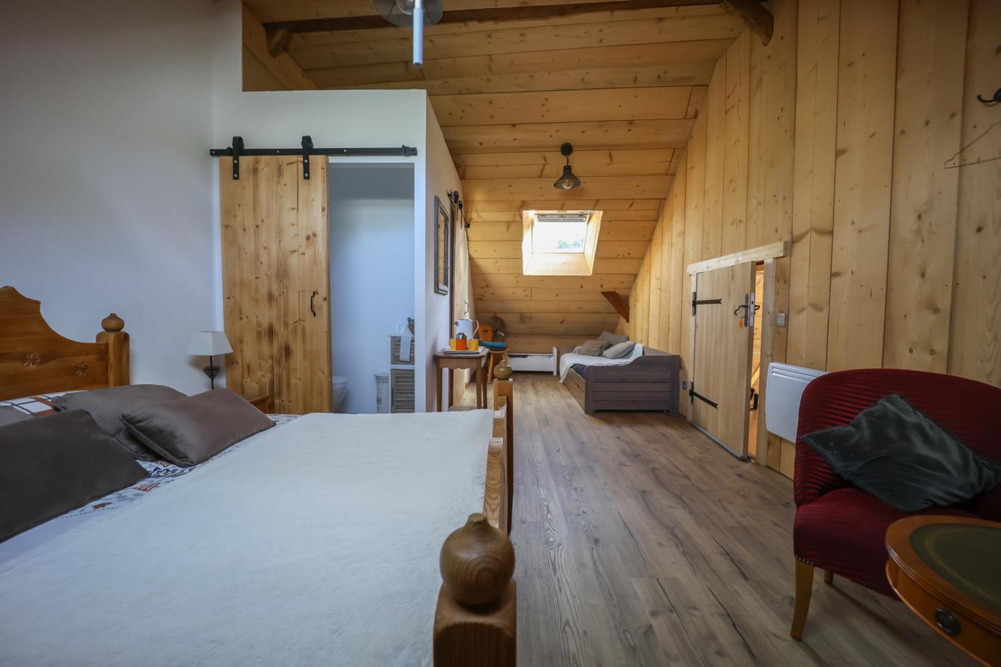 Yourtes Olachat Proche Annecy Faverges Exteriör bild