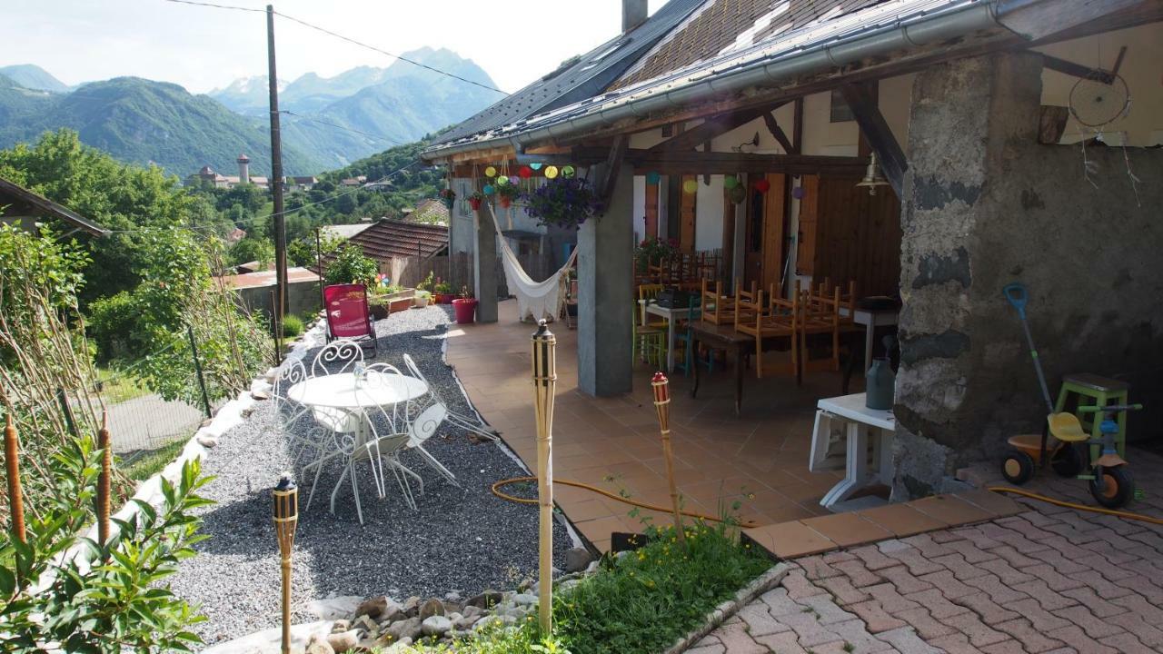 Yourtes Olachat Proche Annecy Faverges Exteriör bild